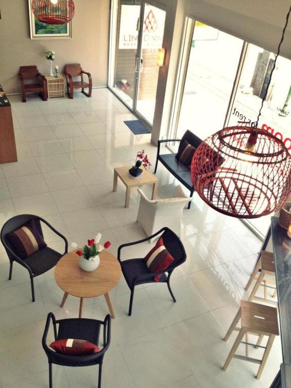 Link Corner Hostel Bangkok Exterior photo