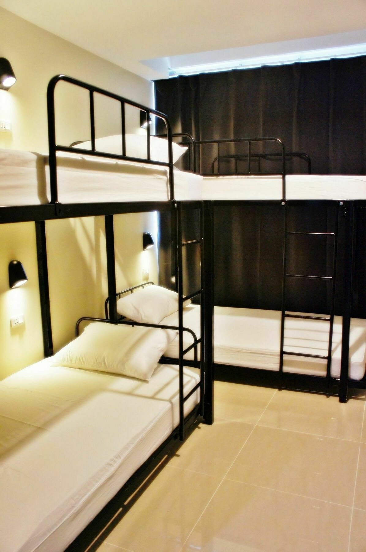 Link Corner Hostel Bangkok Exterior photo